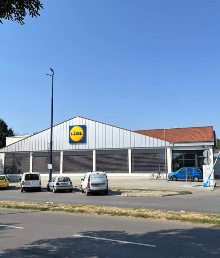Ultra Lux Free Underground Parking